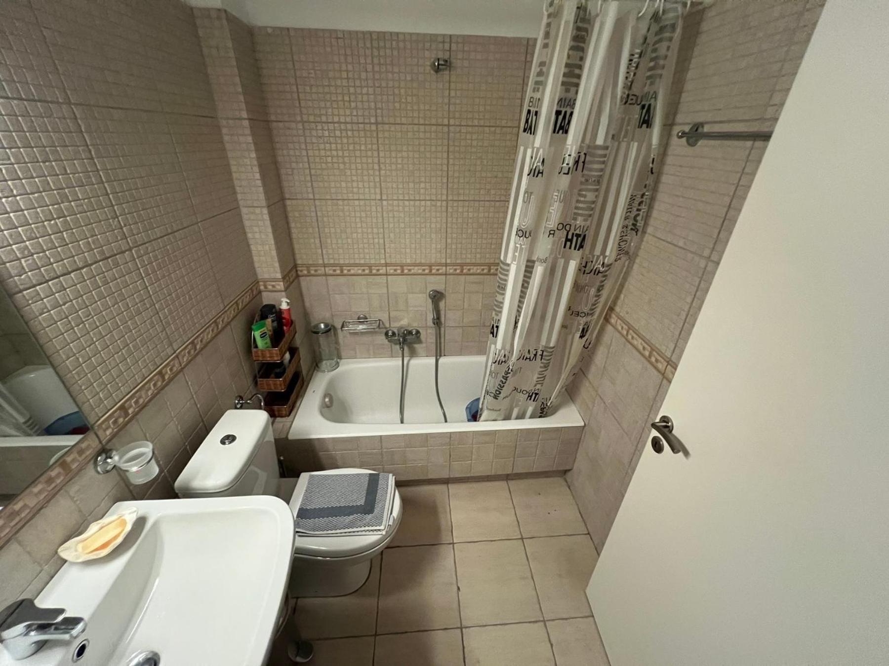 7th Floor Megaro Mousikis Airport Metro Line Apartment *
